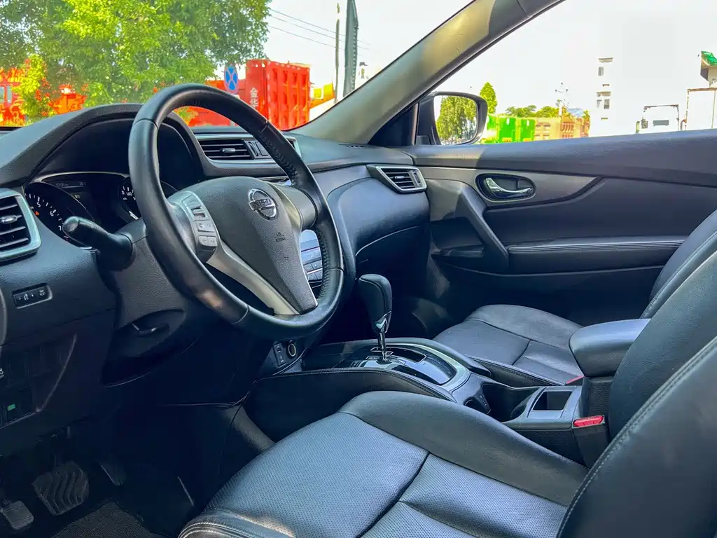 Nissan X-Trail — миниатюра 8