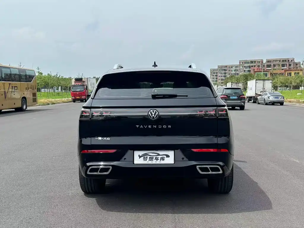 Volkswagen Tavendor 2024 380TSI R-Line