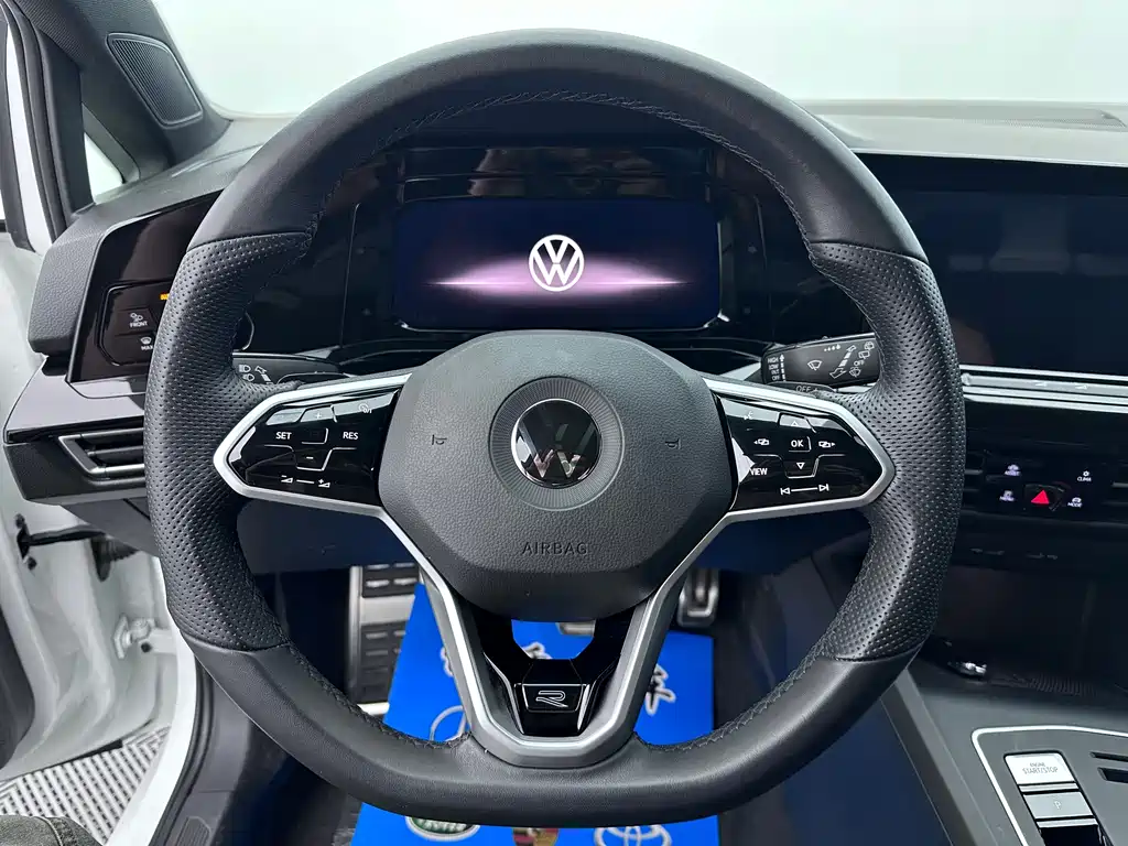 Volkswagen Golf — миниатюра 16