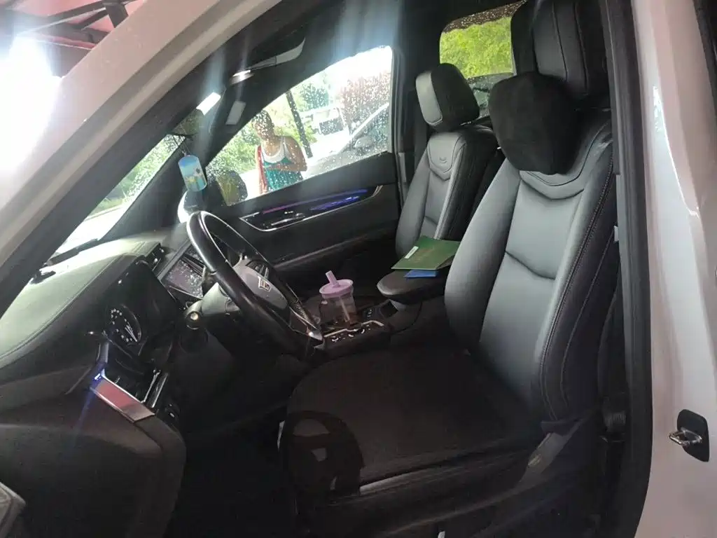 Cadillac XT6 — миниатюра 16