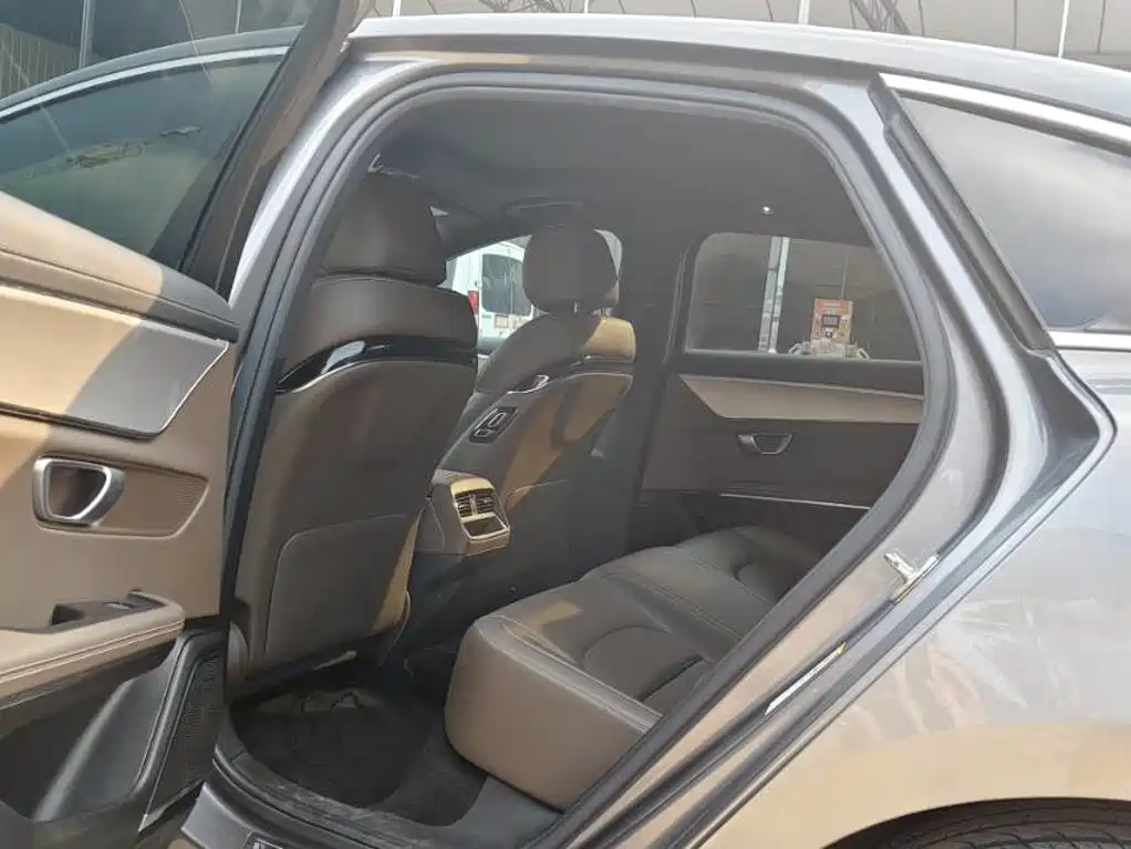 BYD Han — миниатюра 4