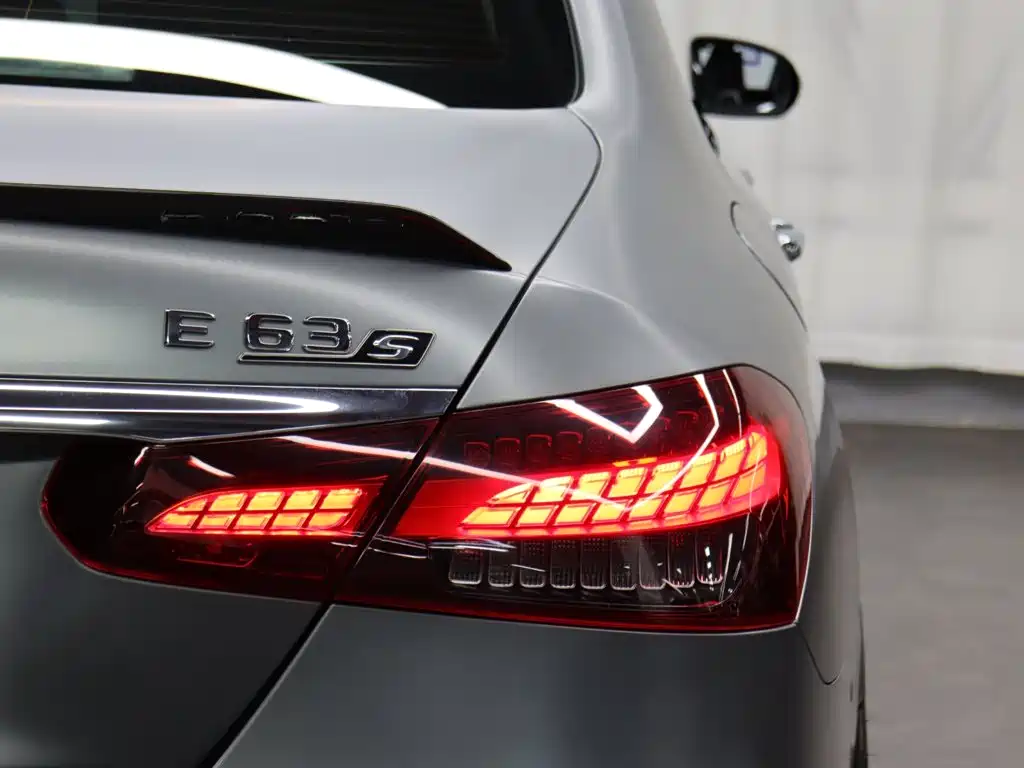 Mercedes-Benz E-Class AMG — миниатюра 30
