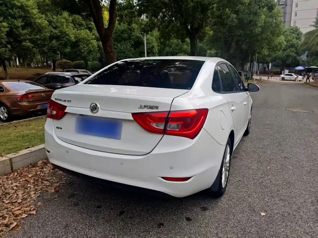 Buick Excelle — миниатюра 8