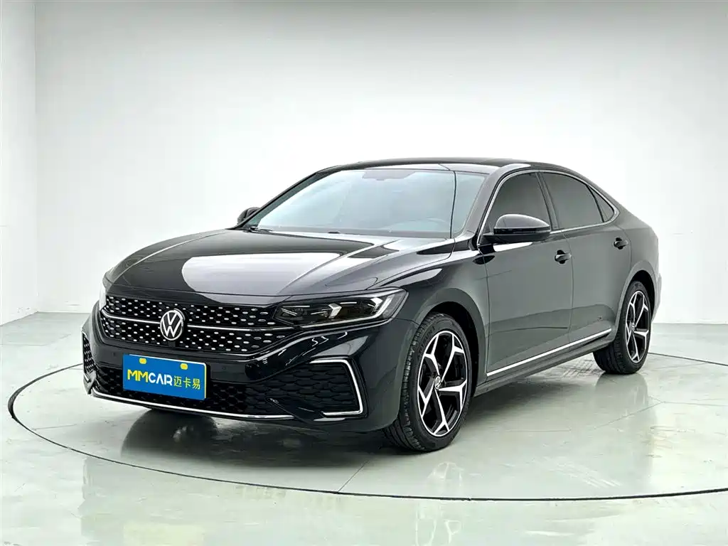 Volkswagen Passat 2023