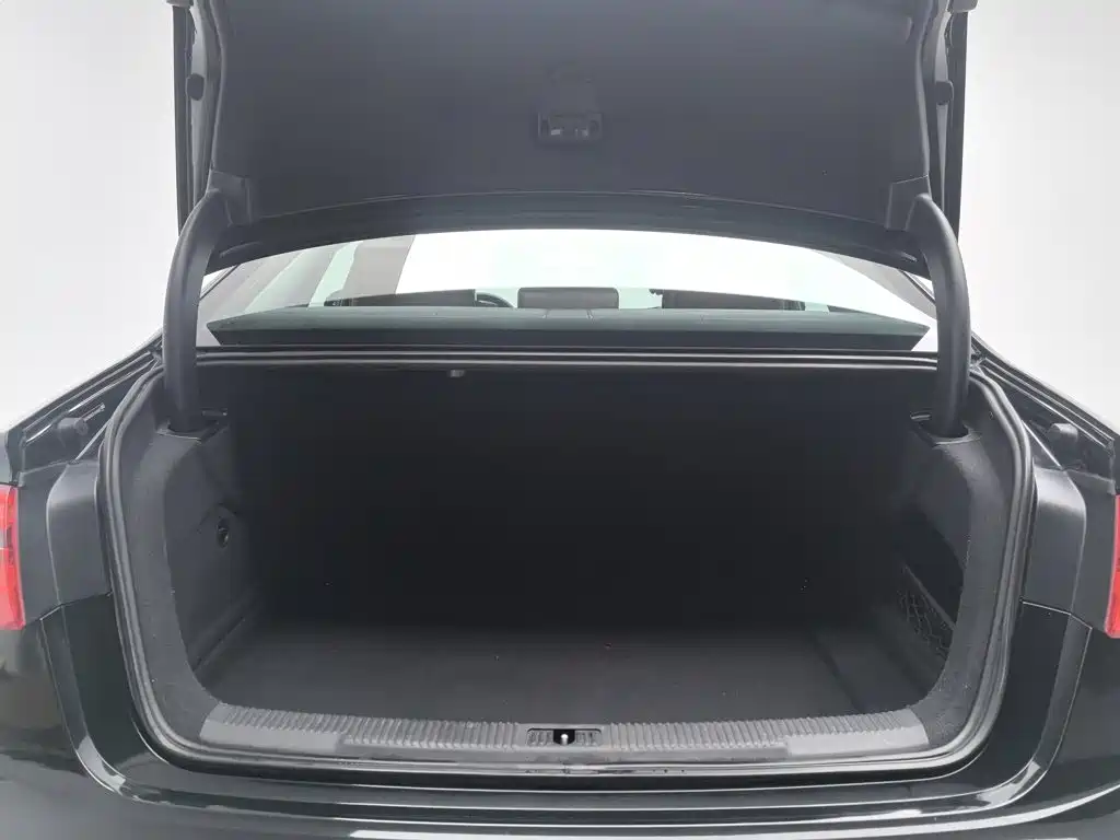 Audi A6L — миниатюра 16