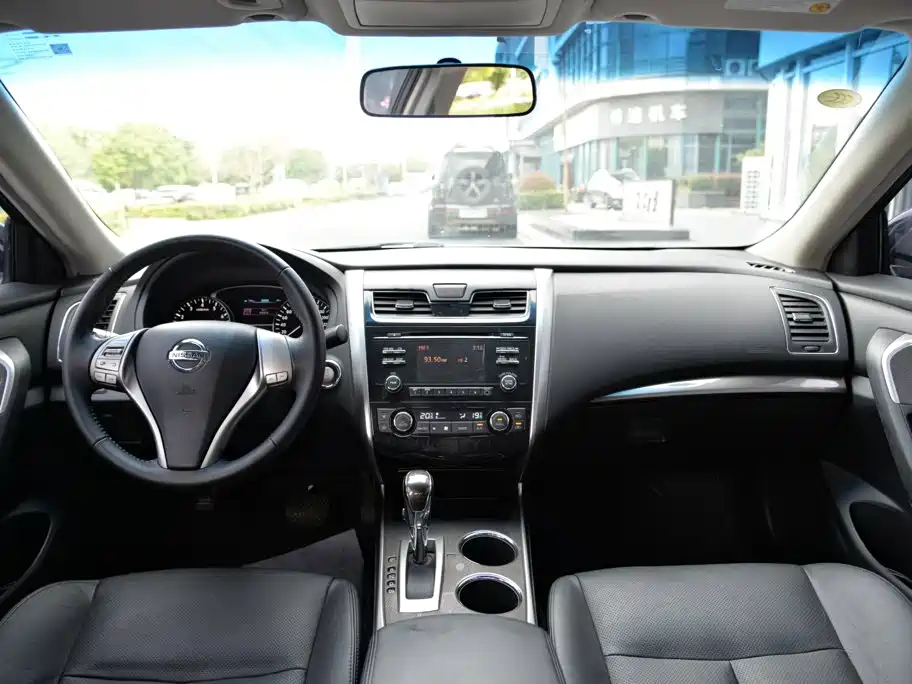 Nissan Teana — миниатюра 12