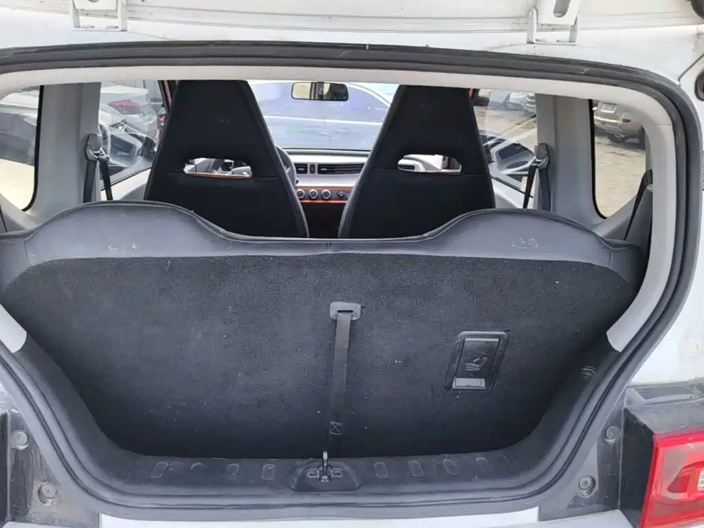 Wuling MINIEV — миниатюра 19