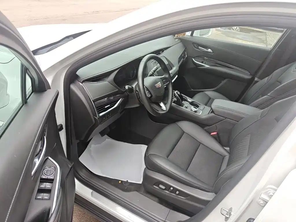 Cadillac XT4 — миниатюра 16