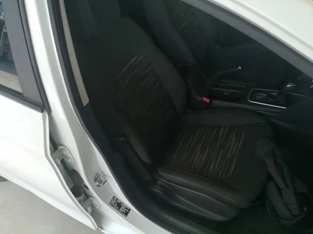 Chevrolet Cavalier — миниатюра 25