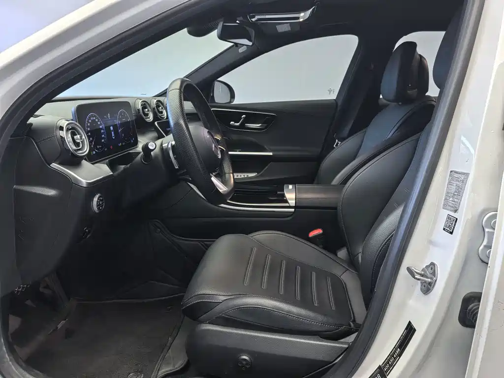 Mercedes-Benz C-Class — миниатюра 14