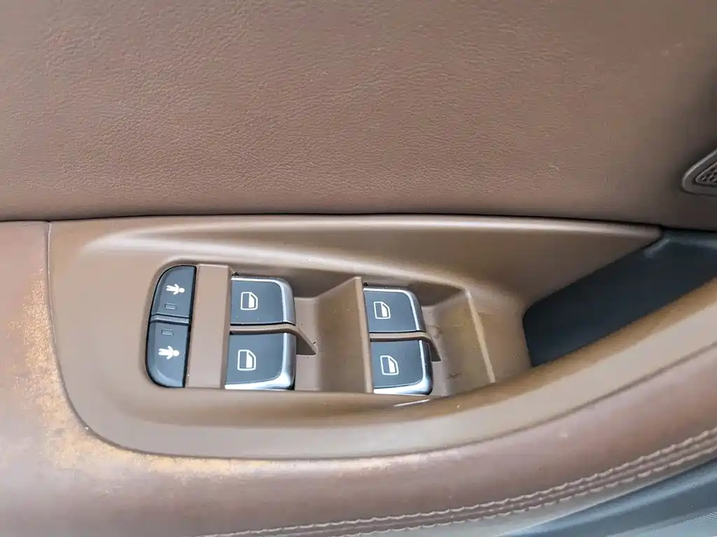 Audi A6L — миниатюра 9