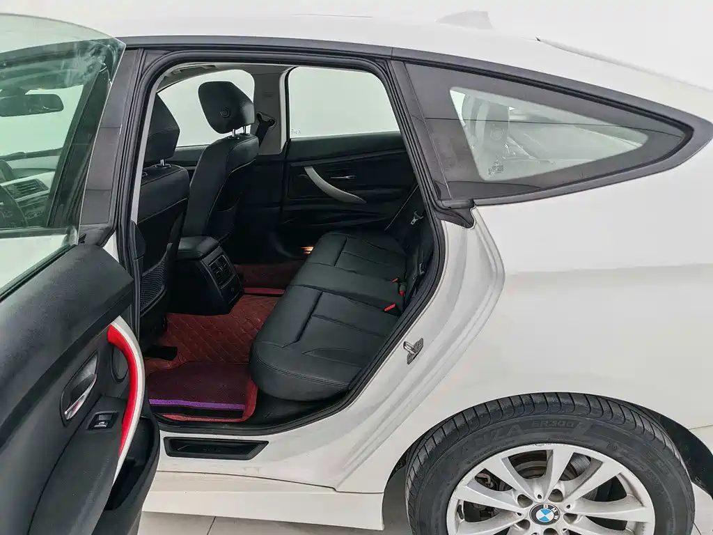 BMW 3 Series GT — миниатюра 10