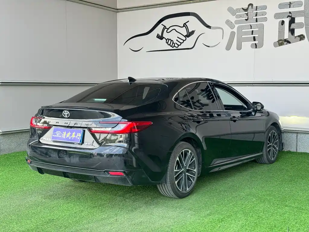 Toyota Camry — миниатюра 15