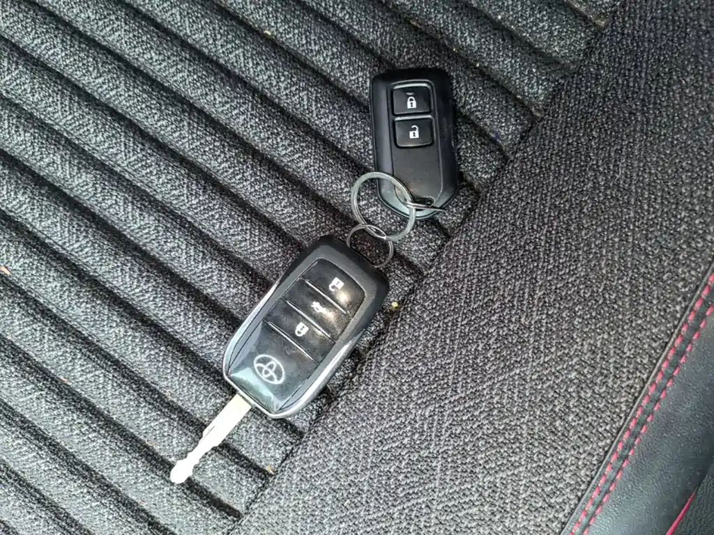 Toyota Yaris L — миниатюра 9