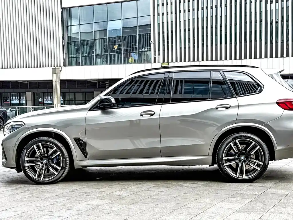 BMW X5 M — миниатюра 7