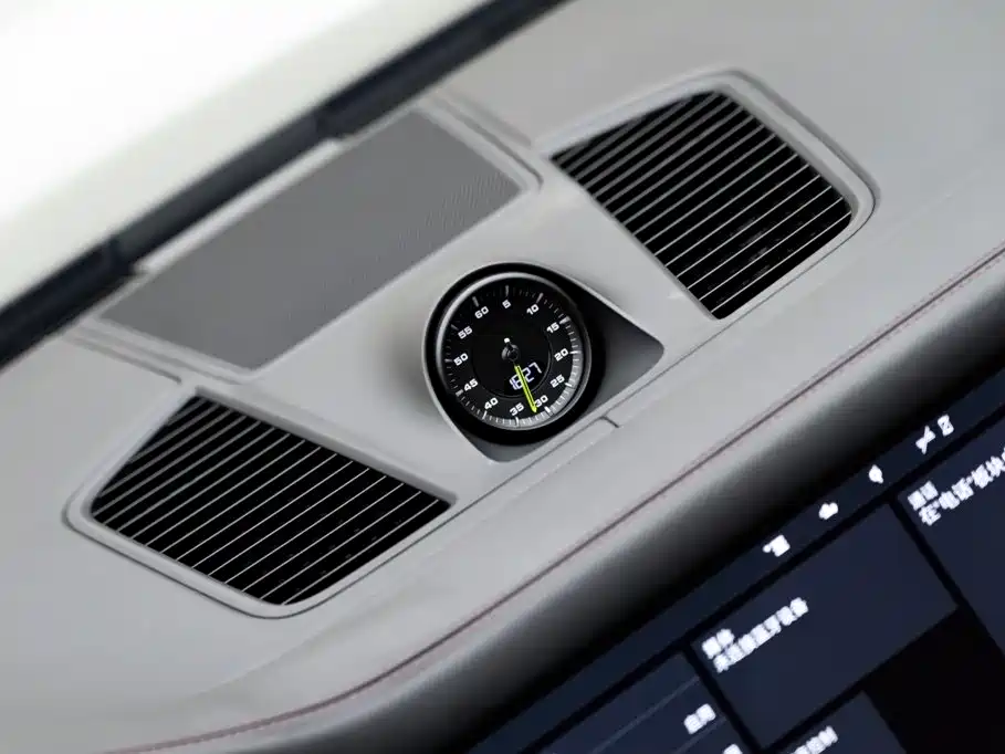 Porsche Cayenne Hybrid — миниатюра 20