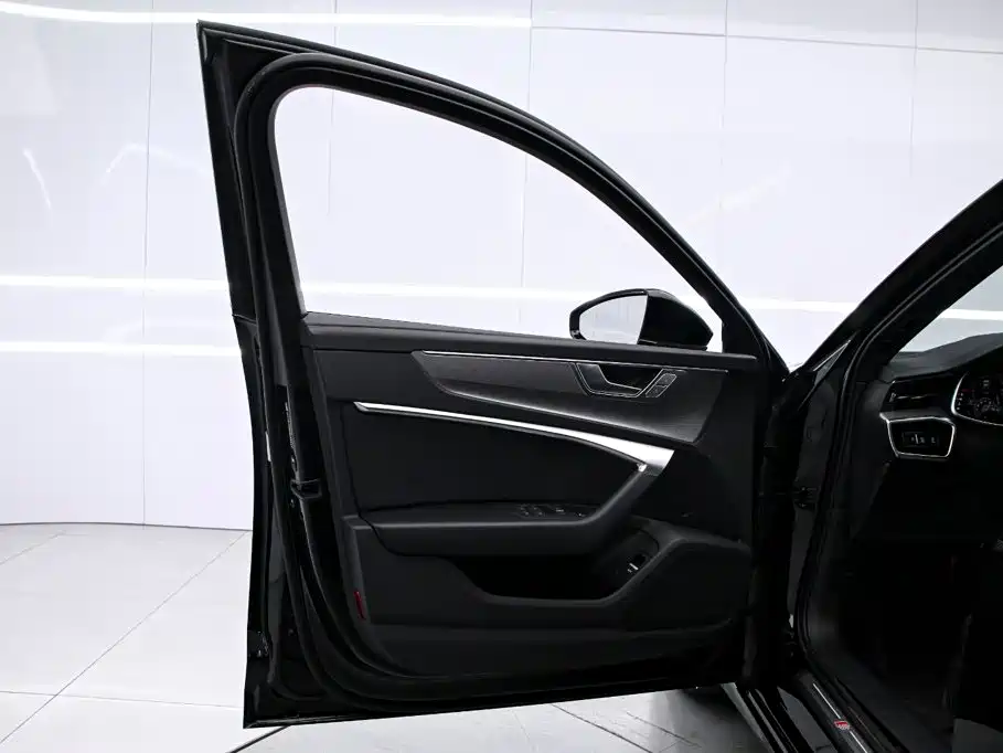 Audi A6L — миниатюра 13