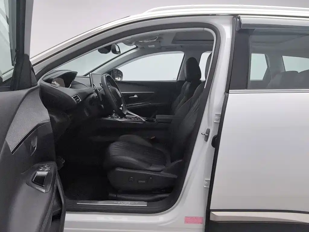 Peugeot 5008 — миниатюра 10