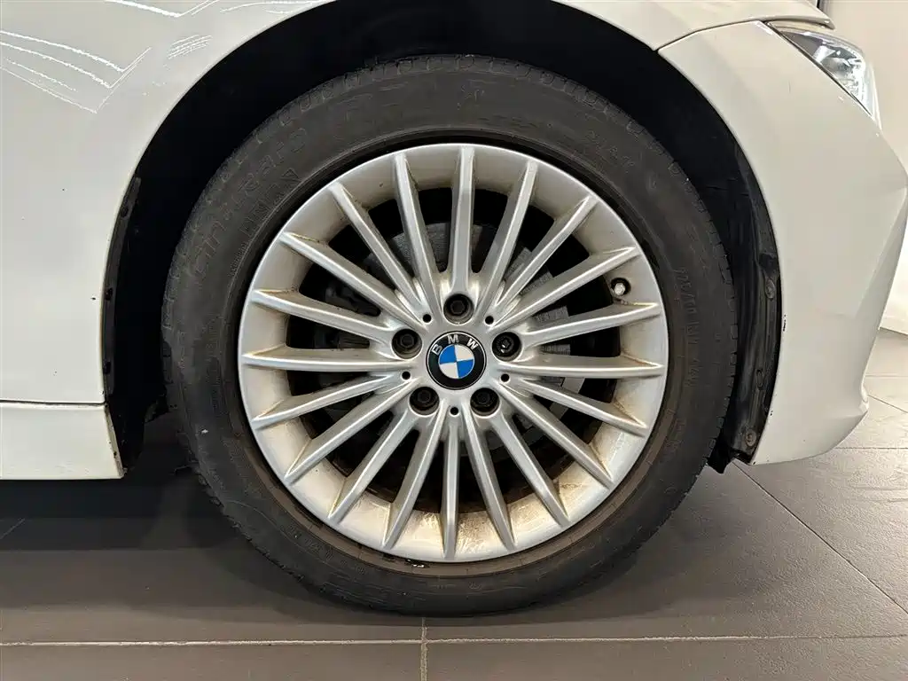 BMW 3 Series — миниатюра 15