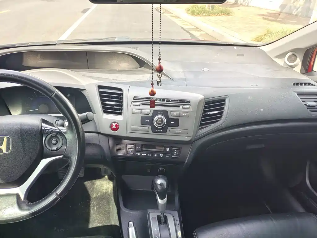 Honda Civic — миниатюра 12