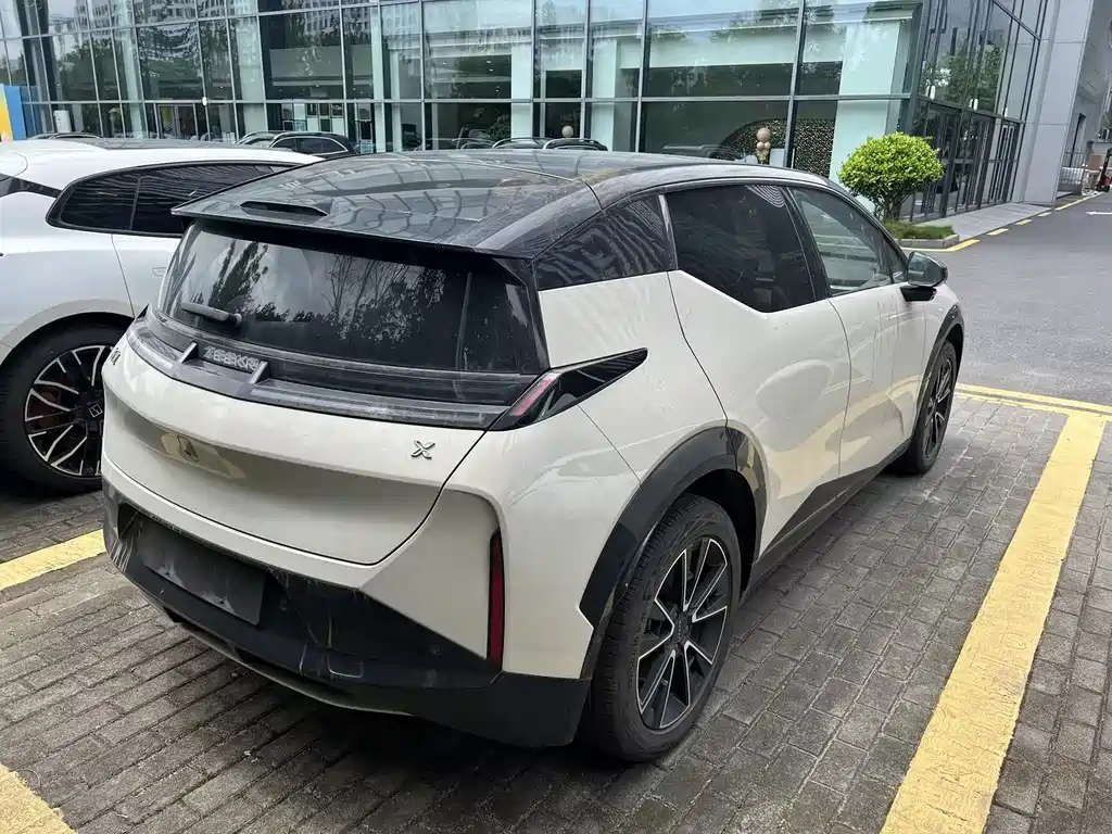 Zeekr X 2025 мест
