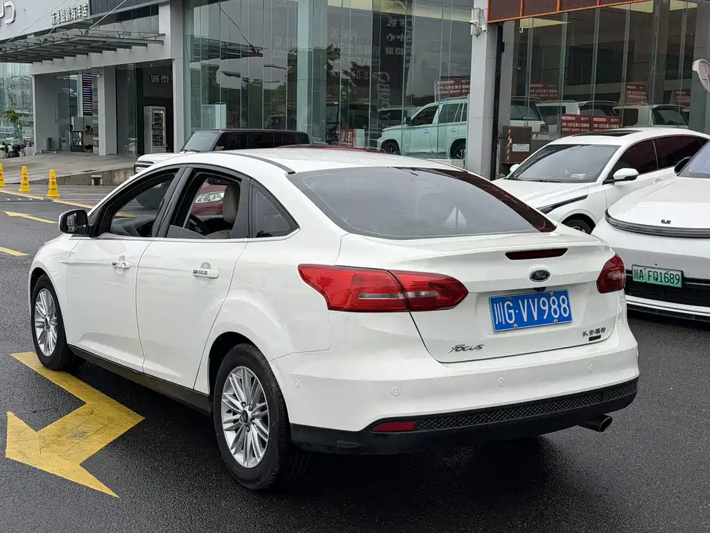 Ford Focus — миниатюра 16