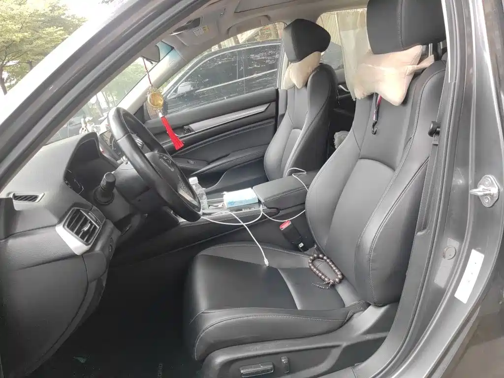 Honda Accord — миниатюра 16