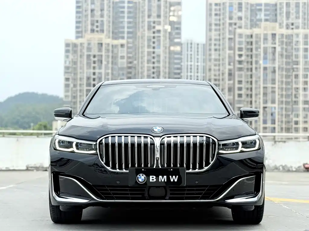 BMW 7 Series — миниатюра 3