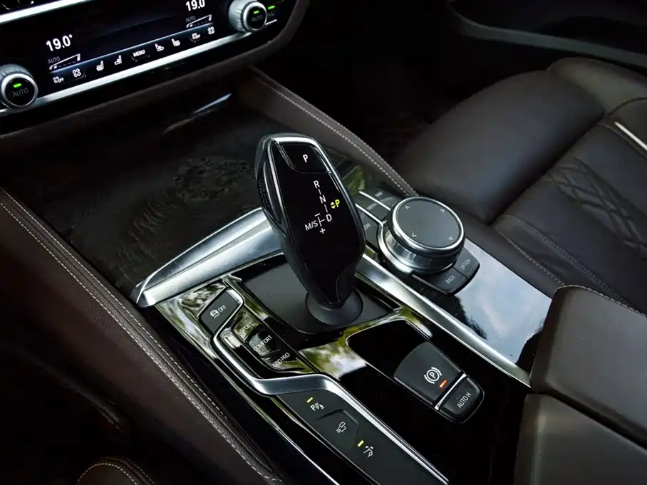 BMW 6 Series GT — миниатюра 11