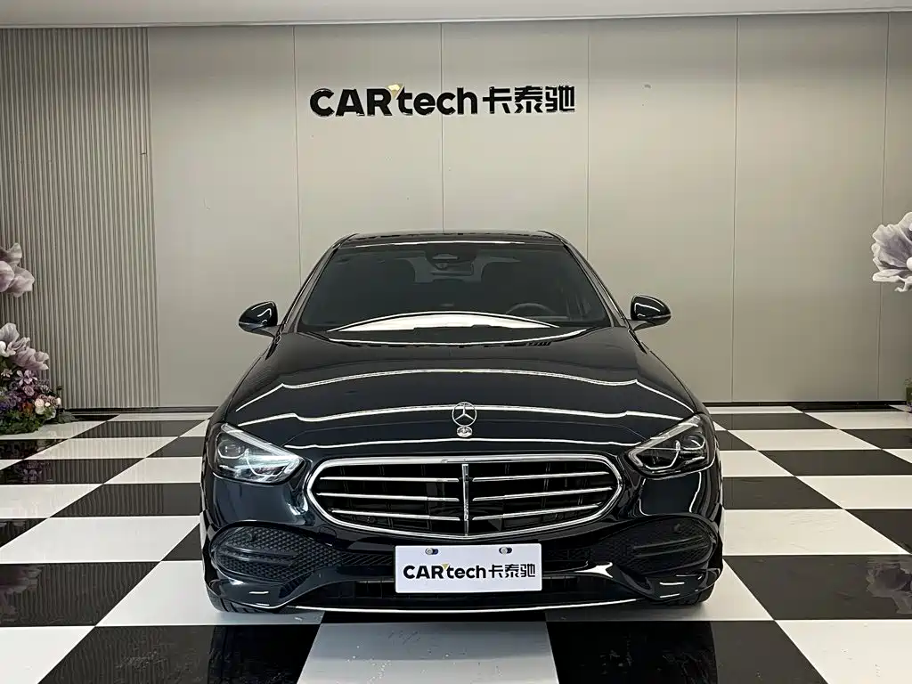 Mercedes-Benz C-Class — миниатюра 3