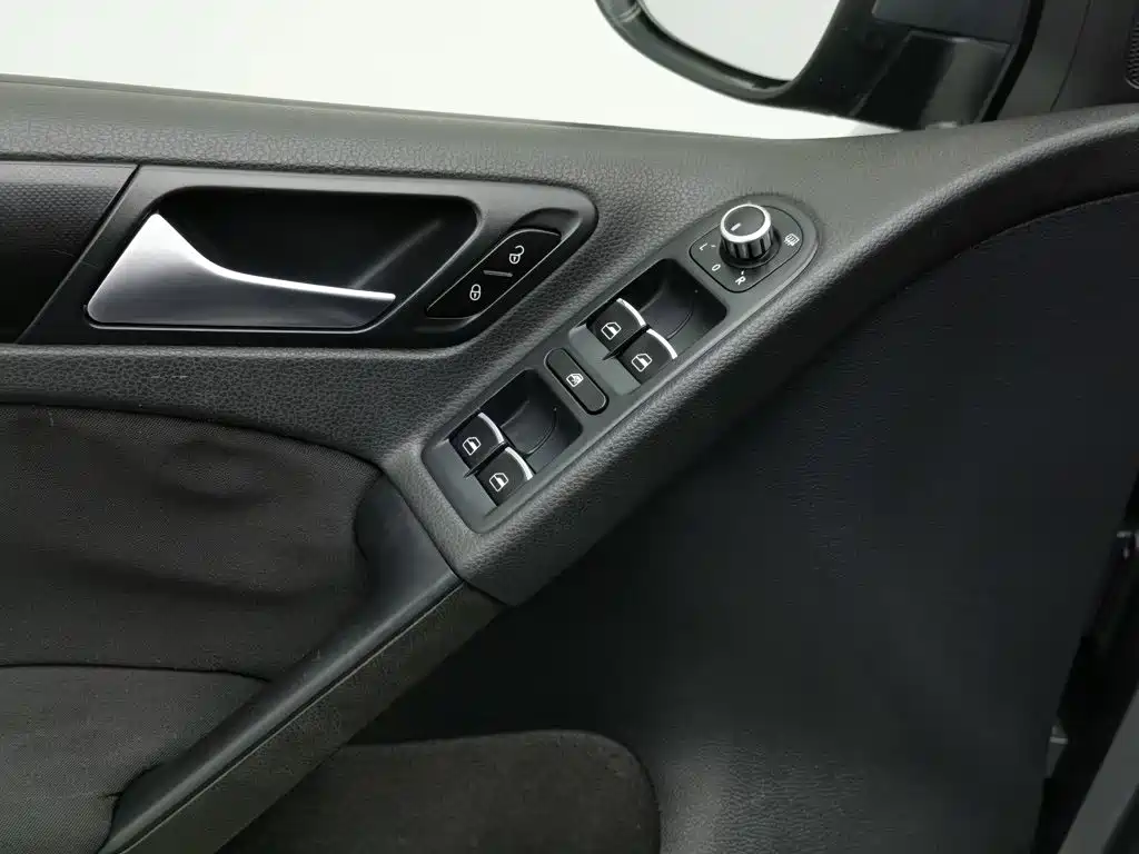 Volkswagen Golf — миниатюра 9
