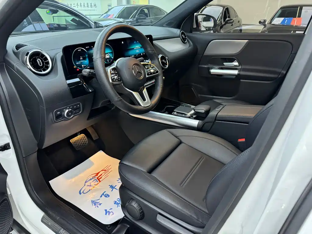 Mercedes-Benz GLA Facelift 2 GLA 200, фото 4