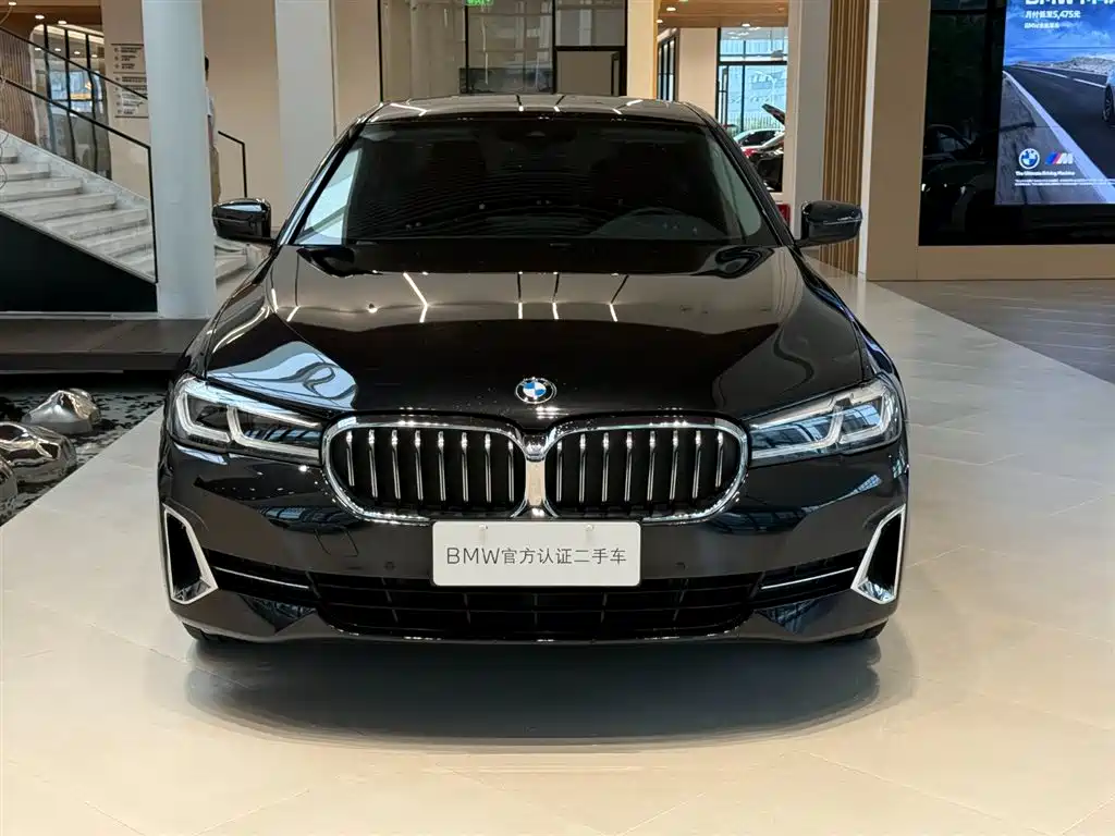 BMW 5 Series — миниатюра 6