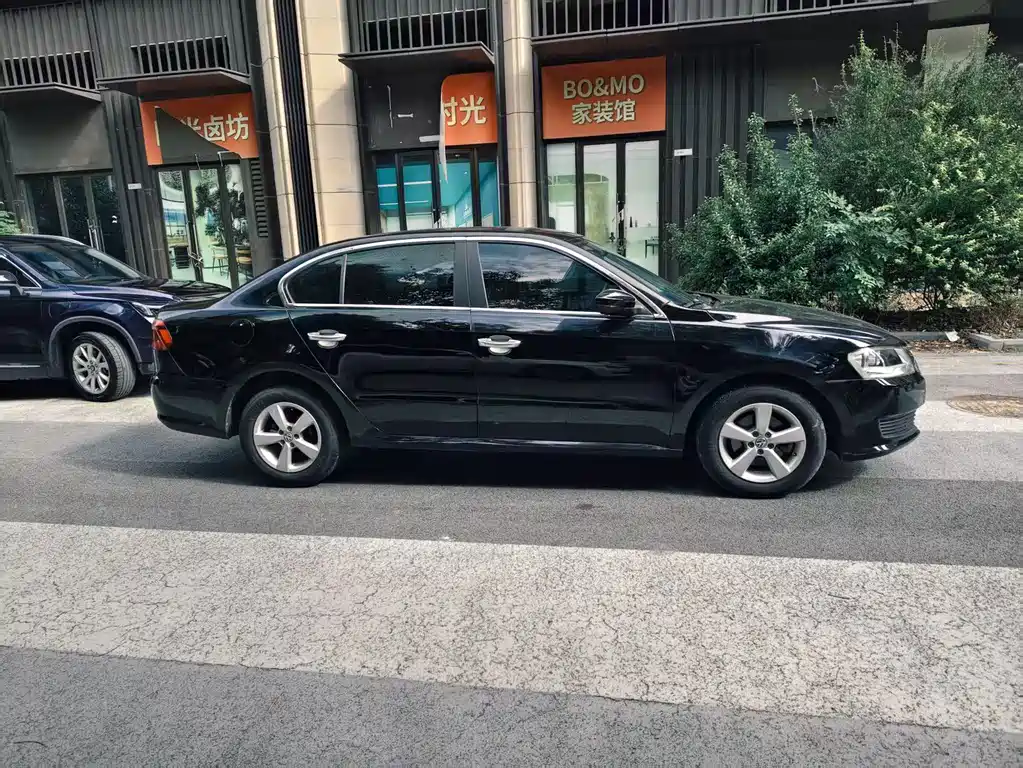 Volkswagen Lavida — миниатюра 5