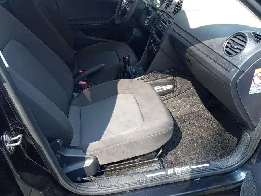 Volkswagen Jetta — миниатюра 8