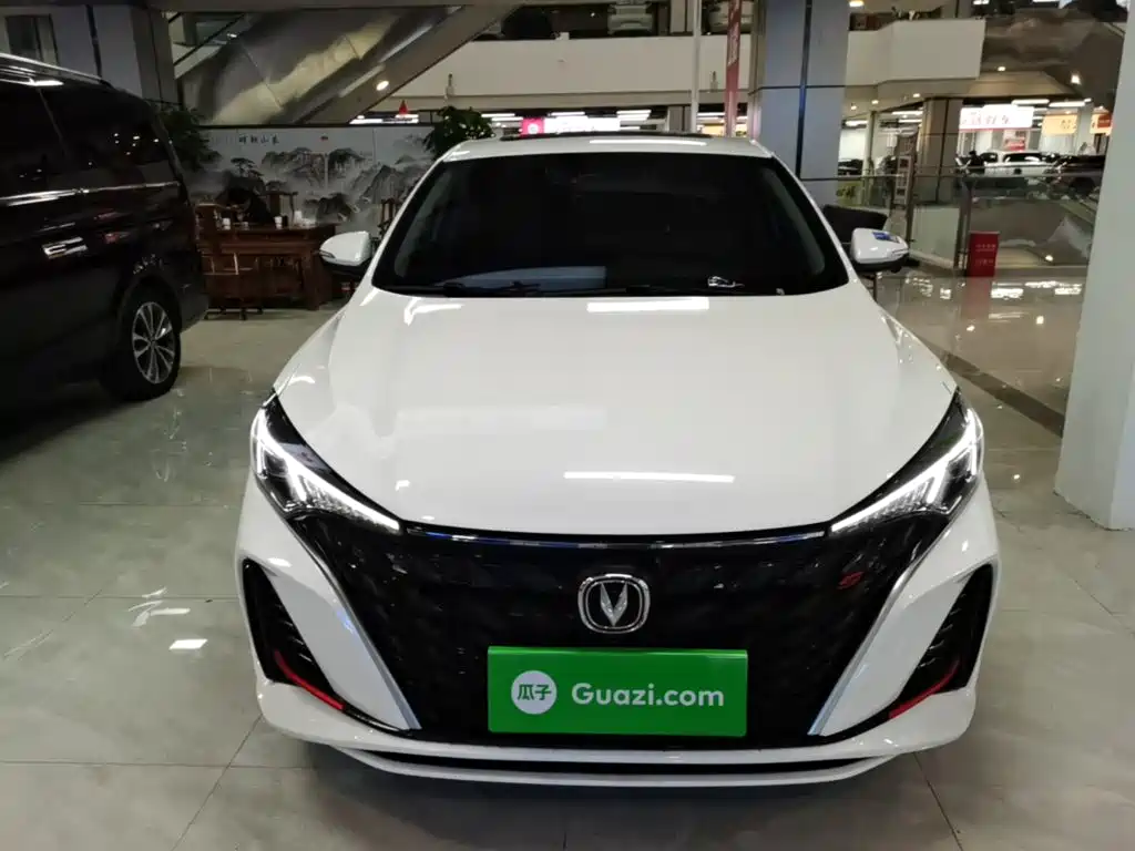 Changan Eado — миниатюра 3