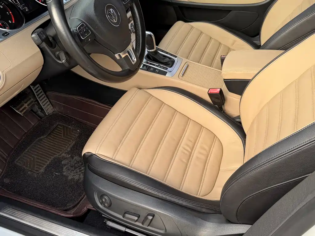 Volkswagen FAW - Passat CC CC 2016 1.8TSI Luxury