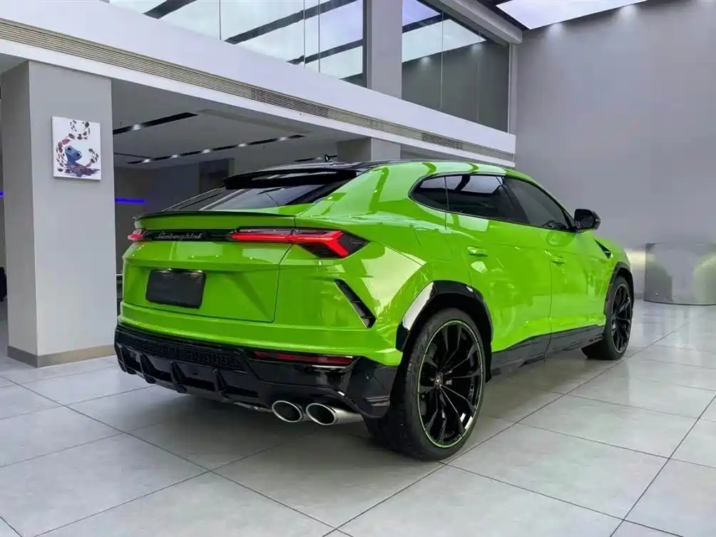 Lamborghini Urus 2021 4.0T V8