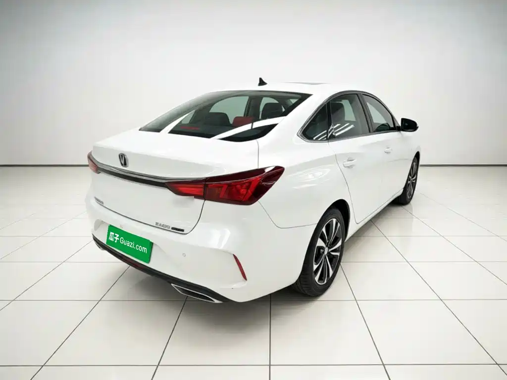 Changan Eado — миниатюра 4
