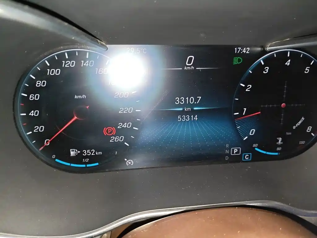 Mercedes-Benz GLC — миниатюра 5
