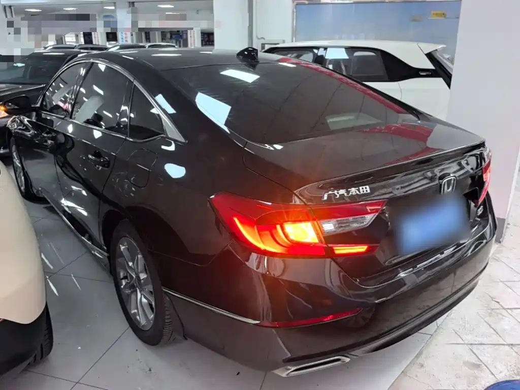 Honda Accord — миниатюра 5