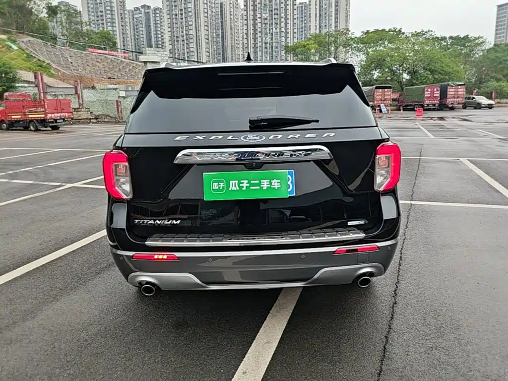 Ford Explorer — миниатюра 6