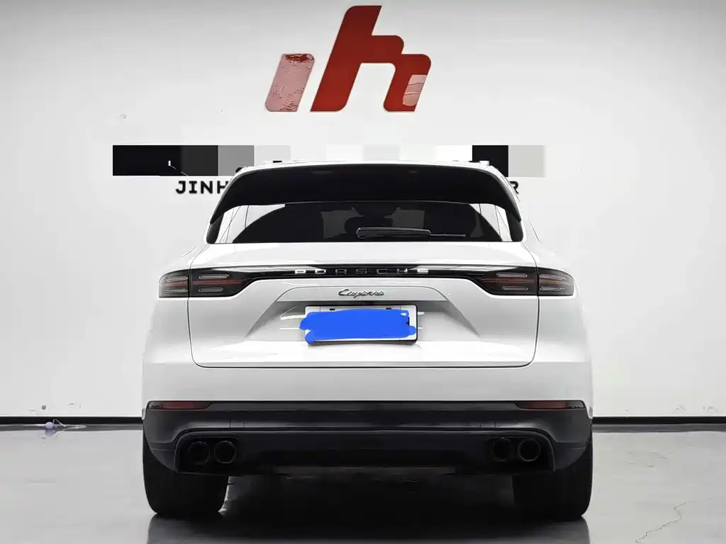 Porsche Cayenne — миниатюра 5