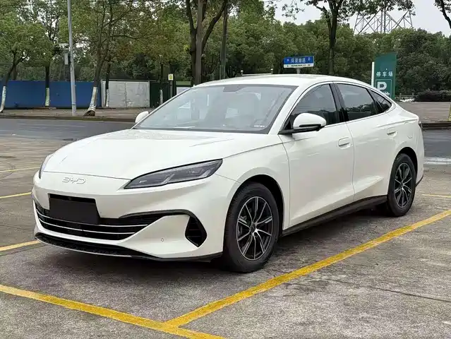 2025 BYD Seal
