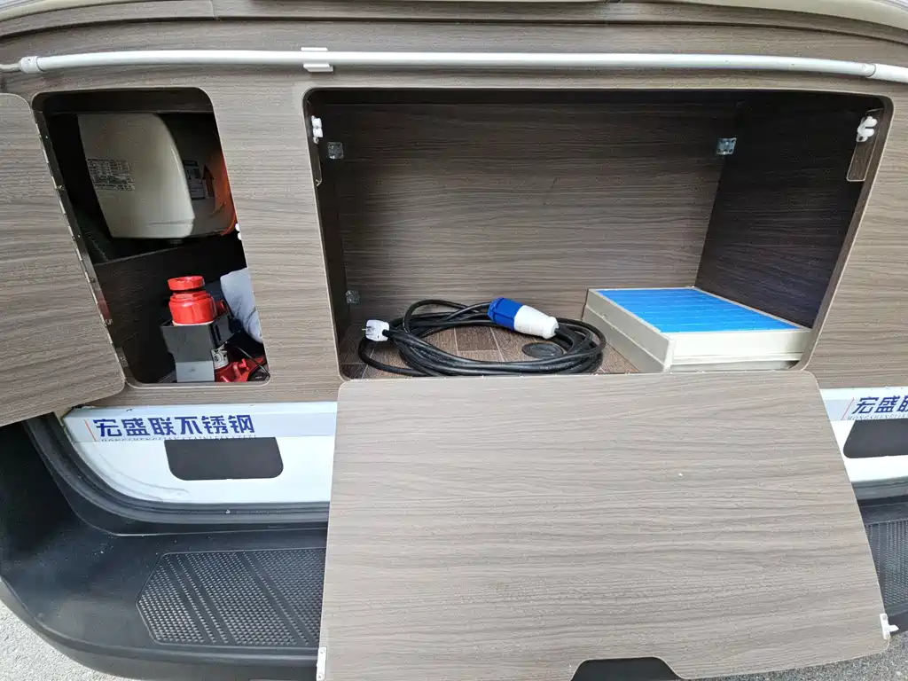 Maxus V90 RV — миниатюра 18