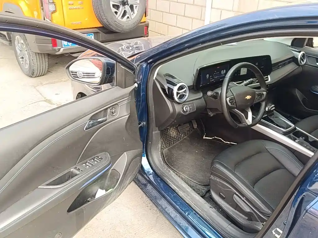 Chevrolet Monza — миниатюра 16