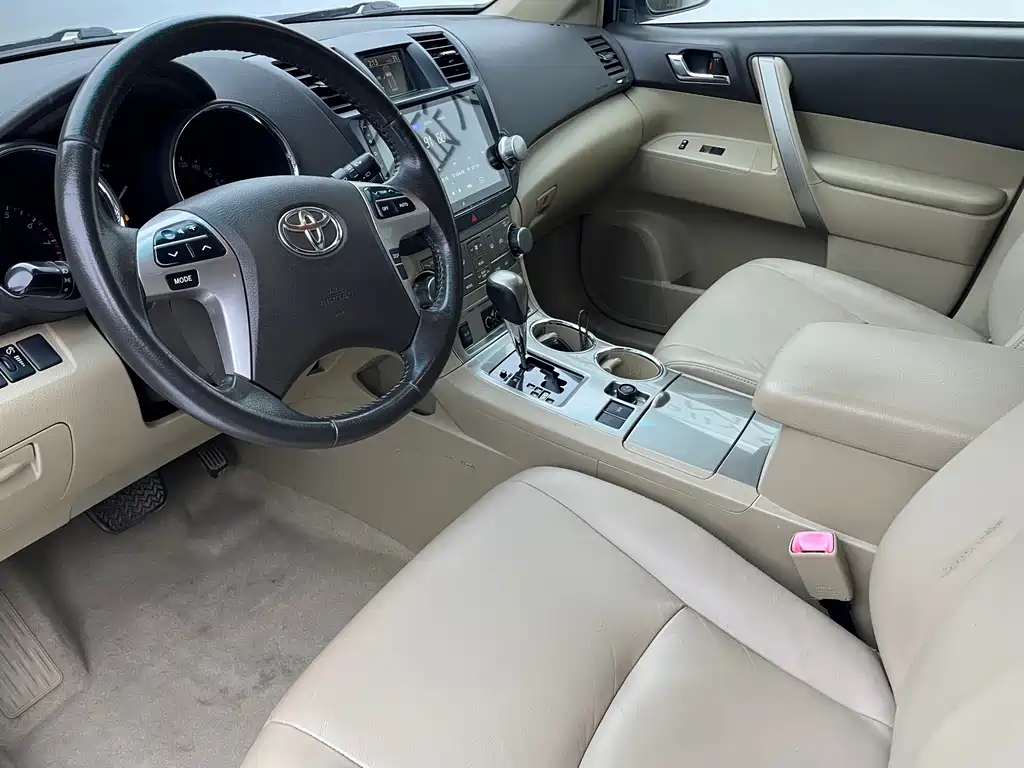 Toyota Highlander — миниатюра 8