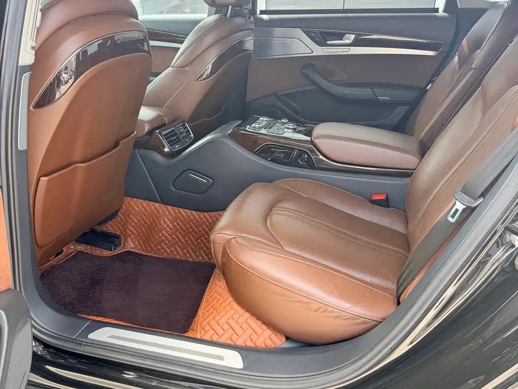 Audi A8 — миниатюра 11