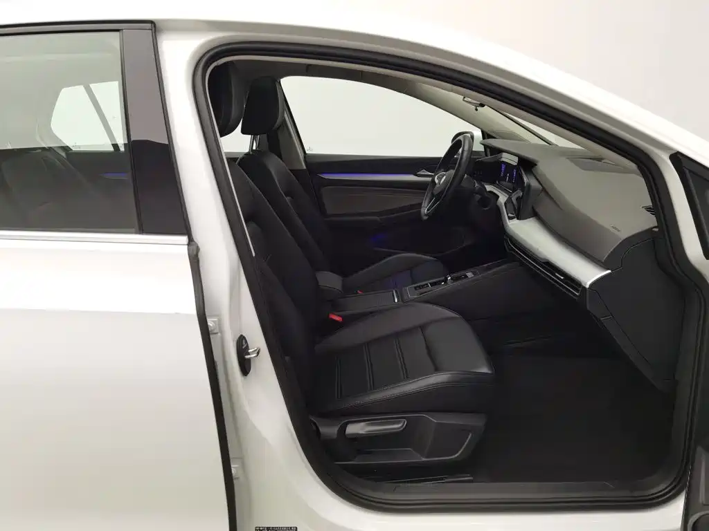 Volkswagen Golf — миниатюра 23