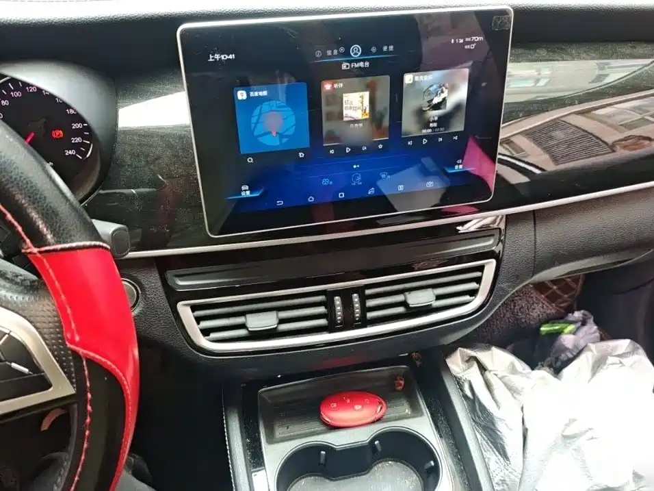 BYD MAX — миниатюра 12